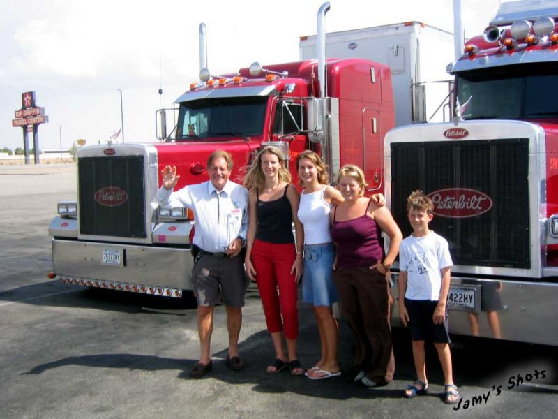 Sur le parking de Barstow, désert de Mojave.