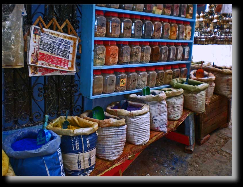 Ruelle de Chefchaouen. Photo Yanita Delpias Meunier. (New Caldonia)
