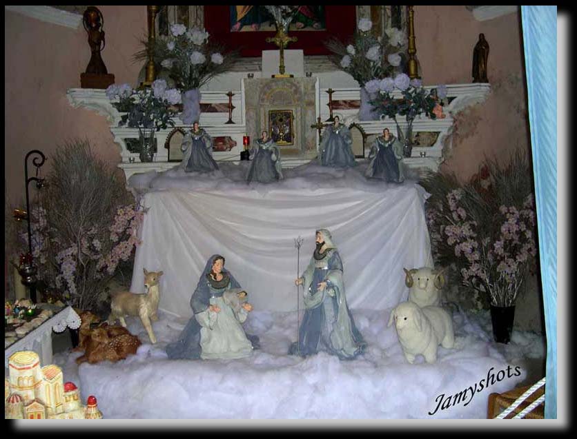 Crche sur l'autel de la Chapelle Saint Pierre