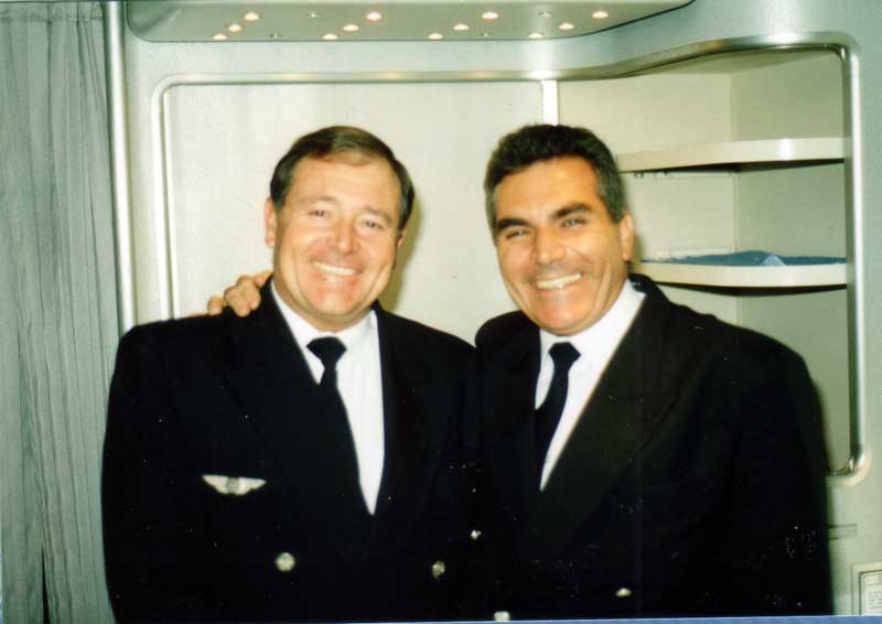 Avec mon ami Jean Riera  l'embarquement  Narita