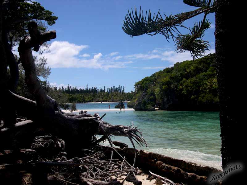 Baie de Kanumera et la corbeille sacre