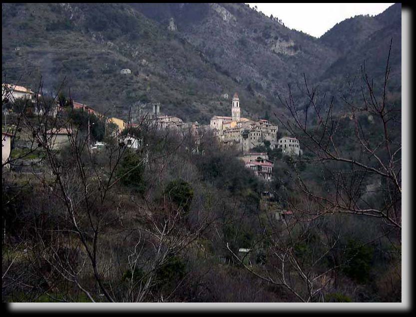 Luceram. Vue du Vallon