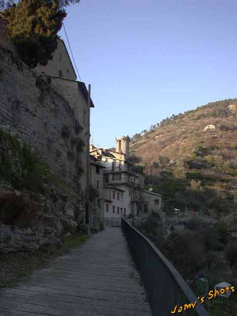 La tour fendue de Luceram