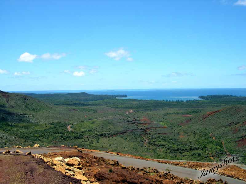 Port Bois vu du plateau de Goro Nickel