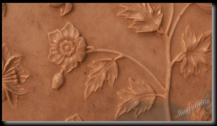 Détail des marbres extérieurs