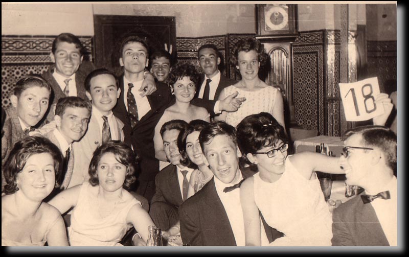 Une soire au Palais Menebhi.