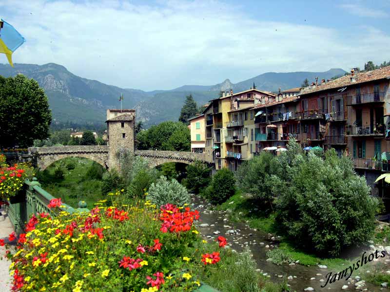 Sospel au bord de la Bevera